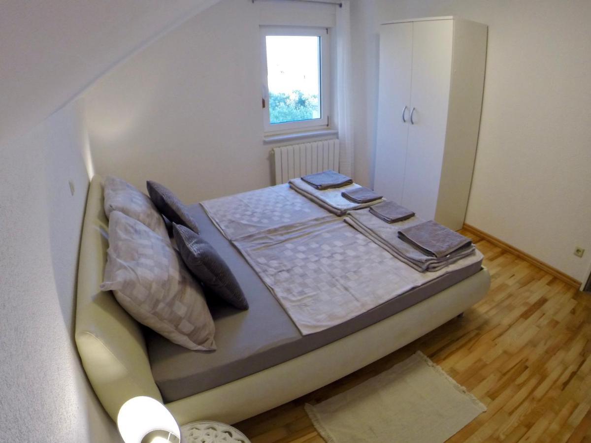 Holiday Apartment Lavanda Sumpetar Йесенице Екстериор снимка